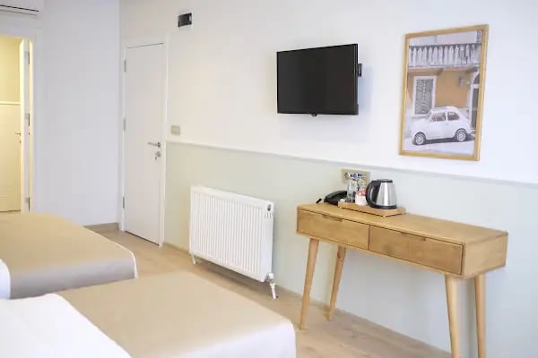 Meshk Airport Hotel - Resim 8