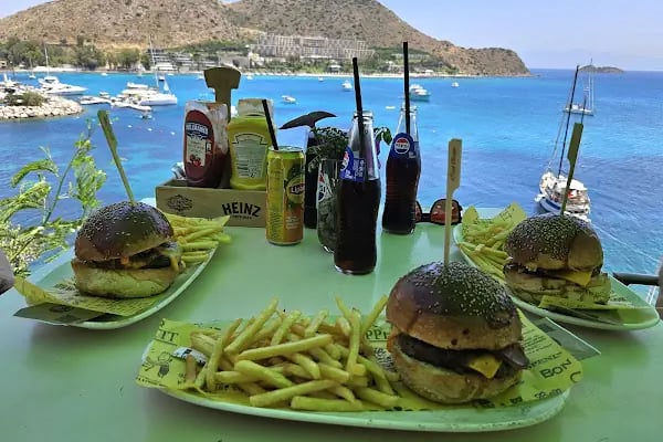 Mehtap Restaurant &amp; Cafe - Resim 3