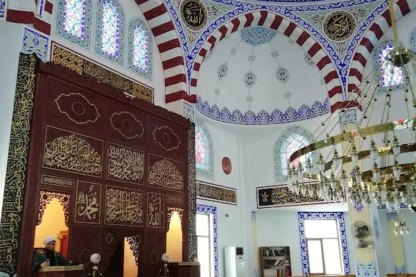 Hz. Ebubekir Sıddık Camii - Resim 13