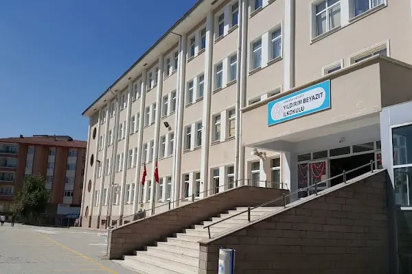 Akyurt Yıldırım Beyazıt İlkokulu - Resim 1