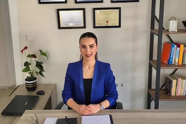 Uzman Klinik Psikolog Feride Lök Öztürk | Muğla Psikoloji - Resim 1