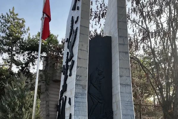 Cebeci Askeri Şehitliği - Resim 11