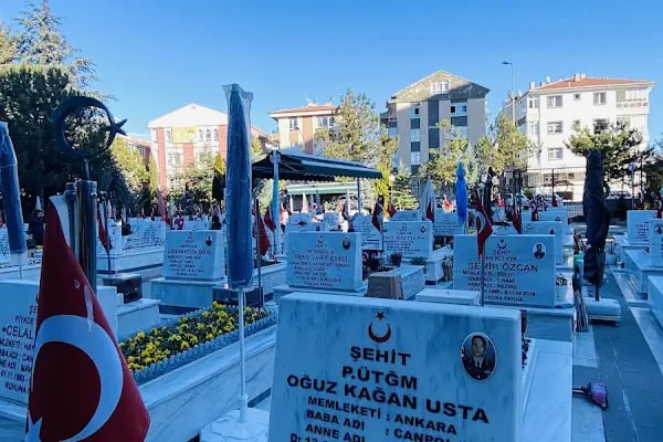 Cebeci Askeri Şehitliği - Resim 14