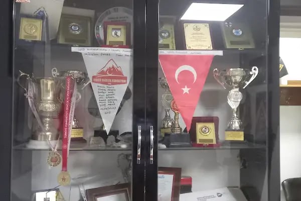 Ankara Dağcılık, Kayak Ve Kış Sporları İhtisas Spor Kulübü - Resim 11