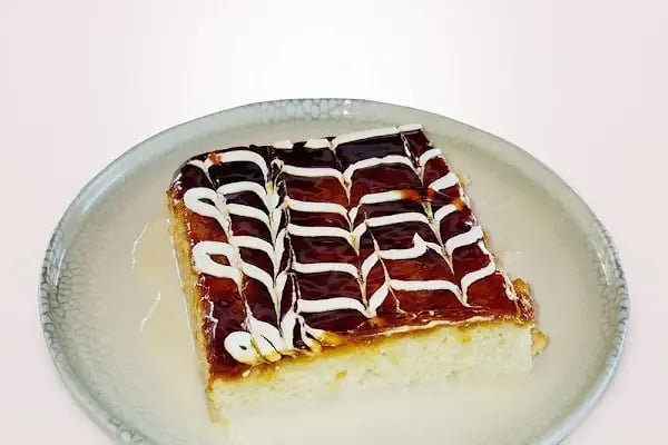 Petek Pastanesi 75 şubesi - Resim 17