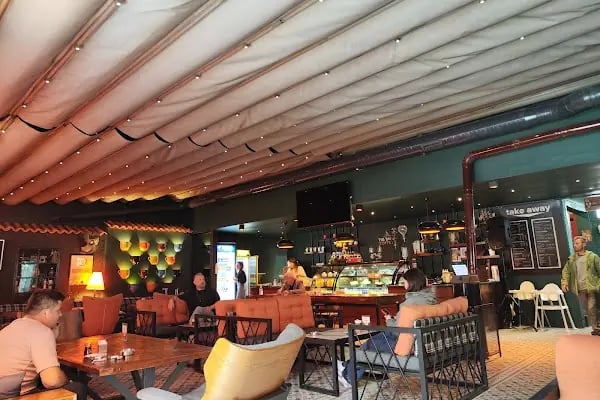 Casual Coffee &amp; Bakery - Resim 12