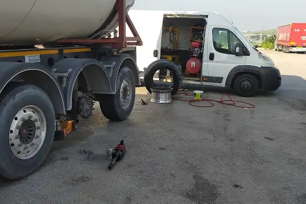 ESLAS OTO LASTİK YIKAMA Konuma en yakın lastikçi Mobil lastikçi nöbetçi lastikçi - Resim 14