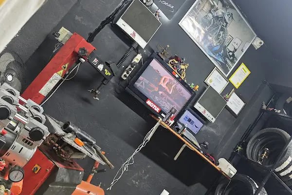 Motosiklet Lastik Değişim Balans Sıfır İkinci el Lastik Cenneti Moto Motor Uygun Fiyat Montaj - Resim 5