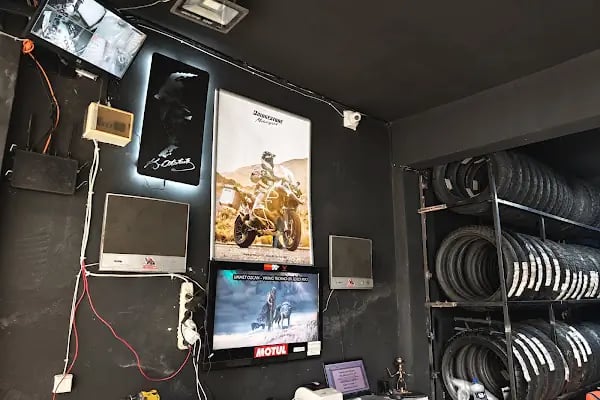 Motosiklet Lastik Değişim Balans Sıfır İkinci el Lastik Cenneti Moto Motor Uygun Fiyat Montaj - Resim 2