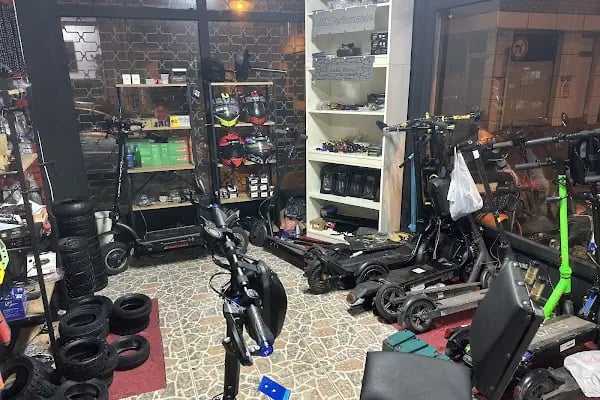 X Board Scooter Teknik Servis ve Modifiye Merkezi - Resim 15