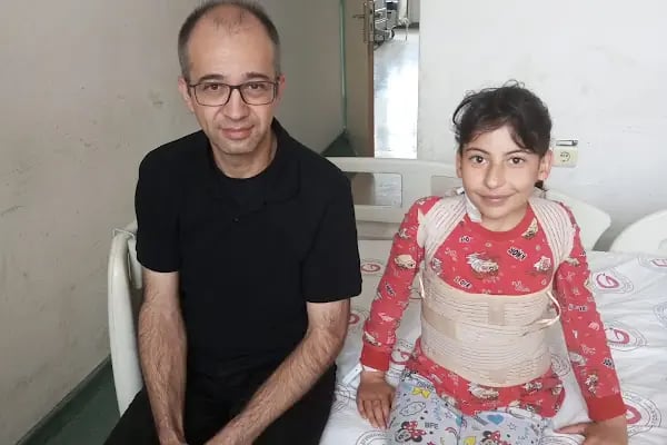 Doç. Dr. Tolga Ege, Ortopedi Ve Travmatoloji, Skolyoz, Kifoz,Omurga Eğriliği cerrahisi - Resim 18