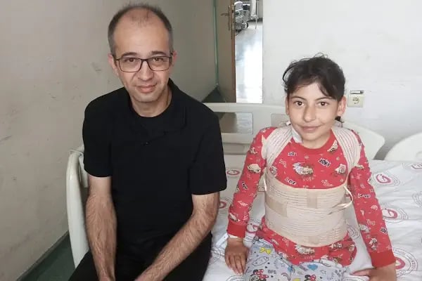Doç. Dr. Tolga Ege, Ortopedi Ve Travmatoloji, Skolyoz, Kifoz,Omurga Eğriliği cerrahisi - Resim 20