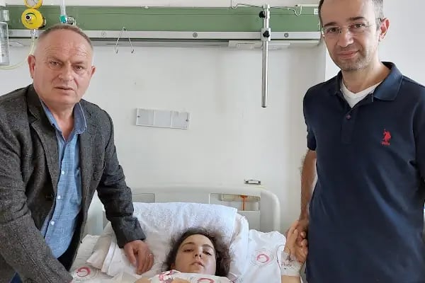 Doç. Dr. Tolga Ege, Ortopedi Ve Travmatoloji, Skolyoz, Kifoz,Omurga Eğriliği cerrahisi - Resim 6
