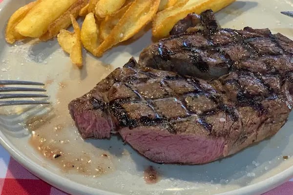 Dark Barrel Pub &amp; Bistro - Resim 9