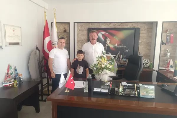 EMEK ERKEK KUAFÖRÜ - Resim 11