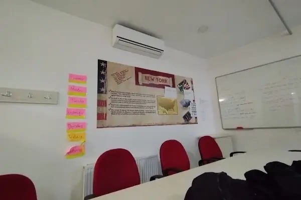 Başakşehir Amerikan Kültür Yabancı Dil Kursu - Resim 1