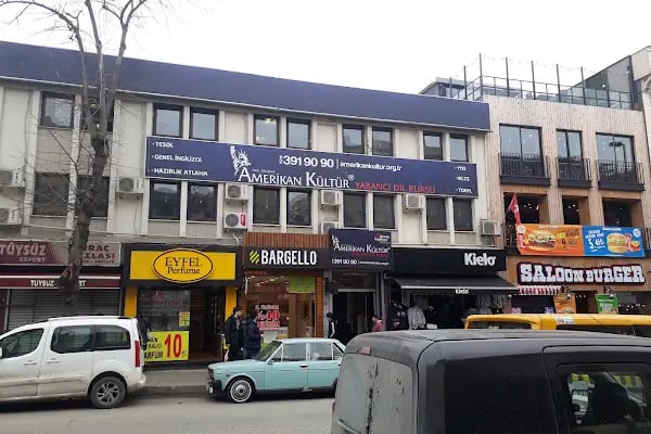 Üsküdar Amerikan Kültür Dil Okulu - Resim 2