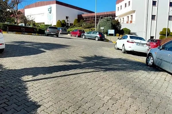 T.C. İzmir Valiliği Narlıdere Huzurevi Yaşlı Bakım ve Rehabilitasyon Merkezi - Resim 5