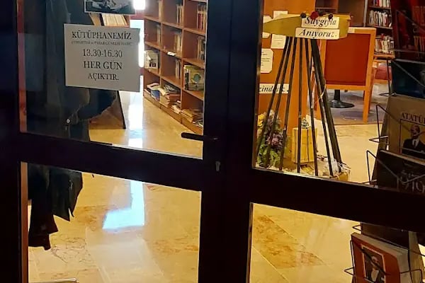 T.C. İzmir Valiliği Narlıdere Huzurevi Yaşlı Bakım ve Rehabilitasyon Merkezi - Resim 11