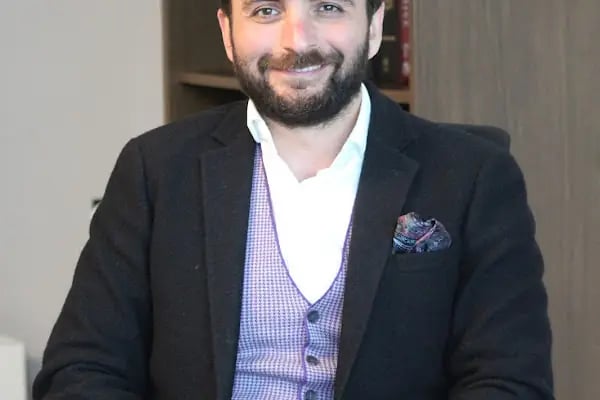 Prof. Dr. Ertuğrul Akşahin/Artroskopi, Artroplasti, Robotik Protez Cerrahisi , Travma Cerrahisi, Ortopedi Ankara , Ön Çapraz Bağ, Menisküs, Spor Yaralanmaları - Resim 4