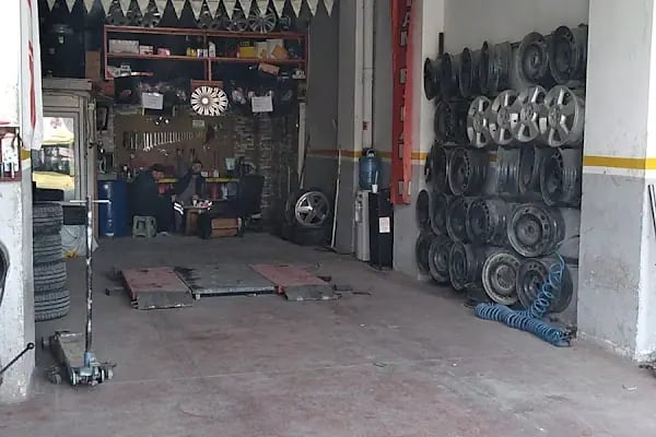 Vural Kardeşler Oto Lastik Balans Ve Makas - Resim 5