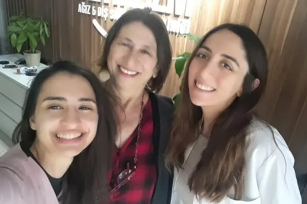İzmir Dentalizm Ağız ve Diş Sağlığı Polikliniği, Diş Hekimliği - Resim 15