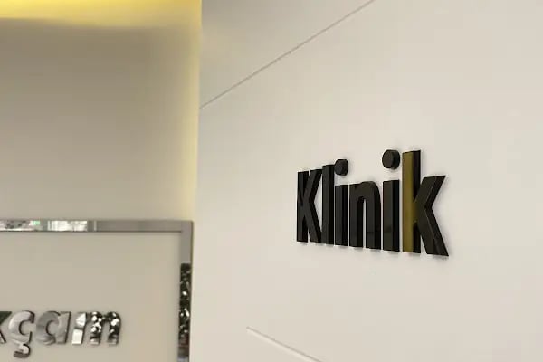 Alihan Akçam Ağız ve Diş Sağlığı Kliniği | Zirkonyum Kaplama, İmplant, Gülüş Tasarımı | Narlıdere Diş Hekimi - Resim 9