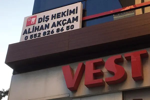 Alihan Akçam Ağız ve Diş Sağlığı Kliniği | Zirkonyum Kaplama, İmplant, Gülüş Tasarımı | Narlıdere Diş Hekimi - Resim 6
