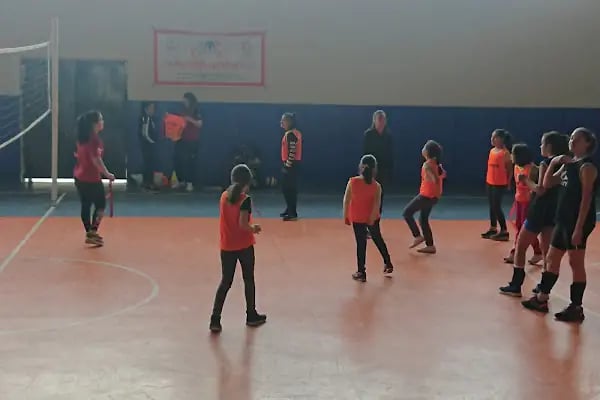 Altındağ Voleybol Okulu - Resim 1