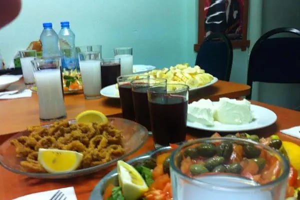 Bayraklı Balık Pişiricisi - Resim 1