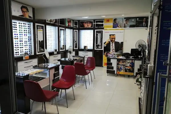İPEK OPTİK LENS GÖZLÜKÇÜ - Resim 17