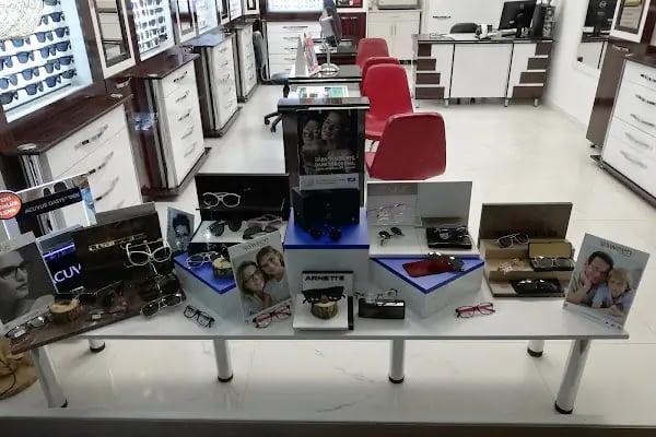 İPEK OPTİK LENS GÖZLÜKÇÜ - Resim 5