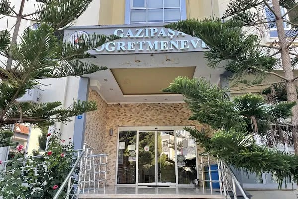 Gazipaşa Öğretmenevi Ve Akşam Sanat Okulu - Resim 1