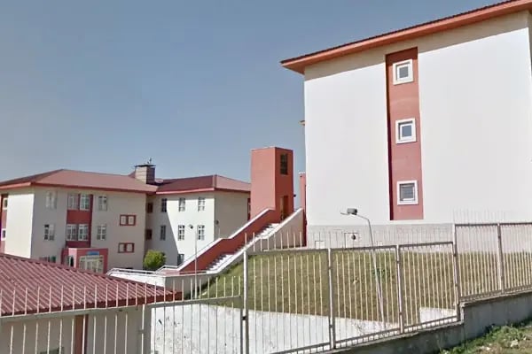 Arnavutköy Halk Eğitimi Merkezi Müdürlüğü - Resim 1