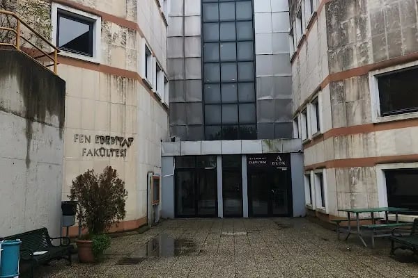 Kocaeli Üniversitesi Fen Edebiyat Fakültesi A Blok - Resim 6