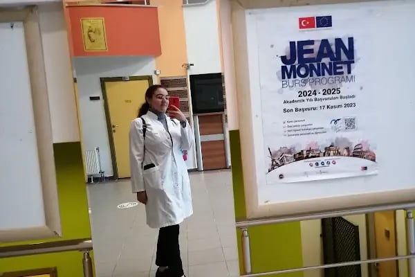 Kocaeli Üniversitesi Fen Edebiyat Fakültesi A Blok - Resim 3