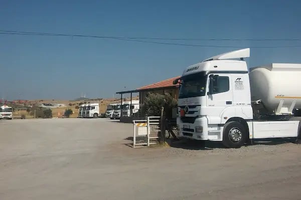 AKKANLI PETROL UR.NAK INS VE MALZ GIDA MAD.PAZ.SAN VE TİC LTD ŞTİ. - Resim 6