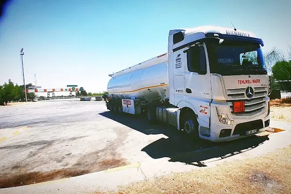 AKKANLI PETROL UR.NAK INS VE MALZ GIDA MAD.PAZ.SAN VE TİC LTD ŞTİ. - Resim 2