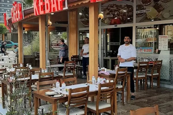 Varil Bistro &amp; Lounge - Resim 3