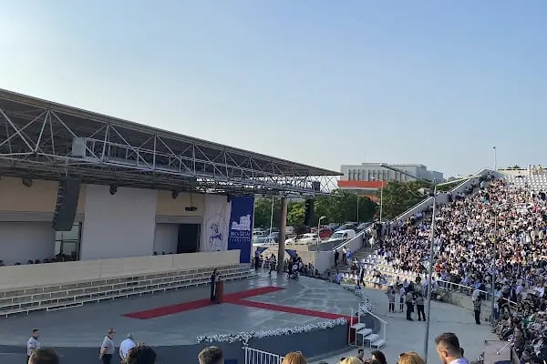 Tınaztepe Kampüsü Hukuk kapısı - Resim 6