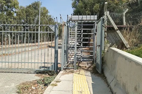 Tınaztepe Kampüsü Hukuk kapısı - Resim 15