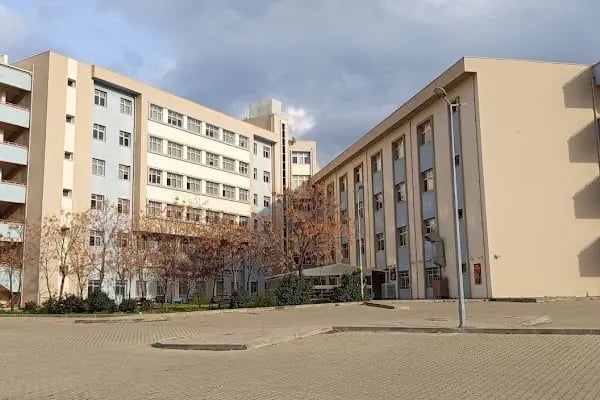 Tınaztepe Kampüsü Hukuk kapısı - Resim 8