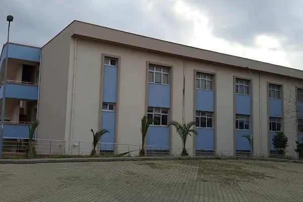 Tınaztepe Kampüsü Hukuk kapısı - Resim 10