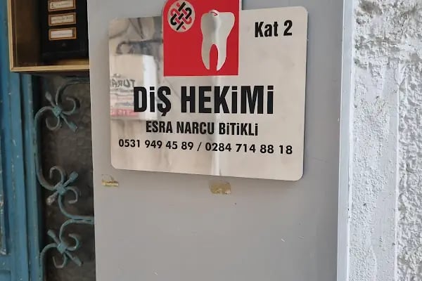 Esra Narcu Bitikli Diş Kliniği - Resim 20