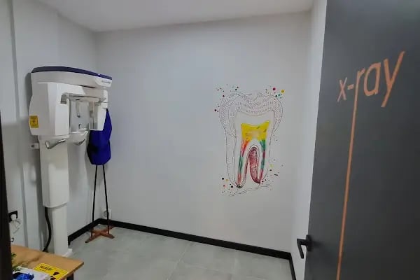 Esra Narcu Bitikli Diş Kliniği - Resim 12