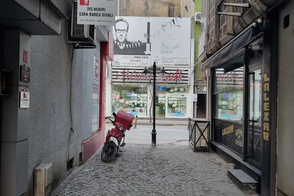 Esra Narcu Bitikli Diş Kliniği - Resim 8