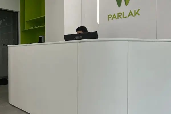 PARLAK ARNAVUTKÖY AĞIZ VE DİŞ SAĞLIĞI POLİKLİNİĞİ - Resim 12