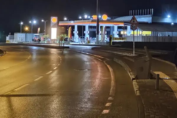 Akkon Akaryakıt Petrol 11 Eylülbulvarı Shell - Resim 2