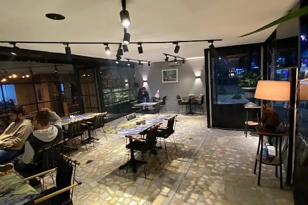 Boss Regal Cafe - Resim 13