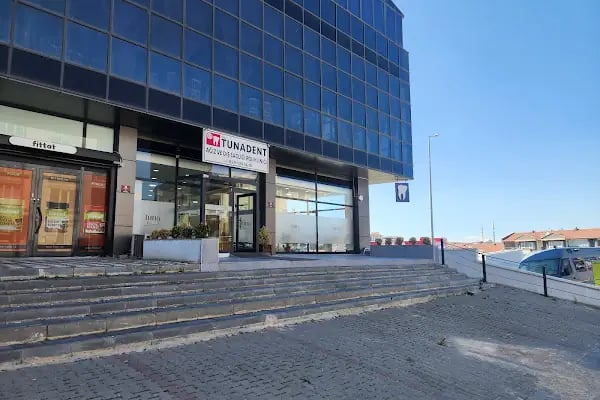 TunaDent Ağız ve Diş Sağlığı Polikliniği - Resim 5